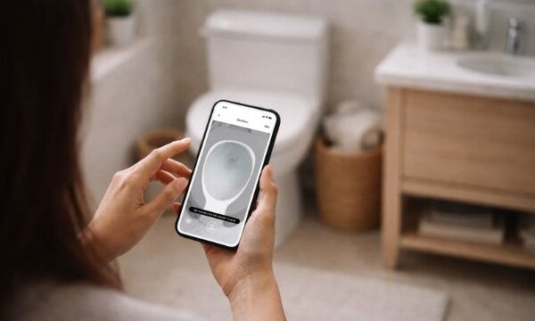 Cylinder Health Stool Scan AI stool imaging tool on smartphone